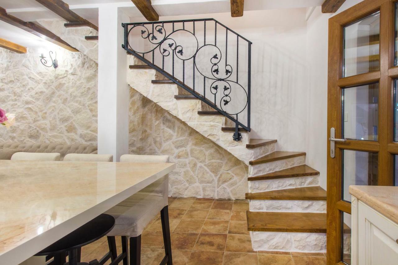 Villa House For Rent Leila Šibenik Exterior foto